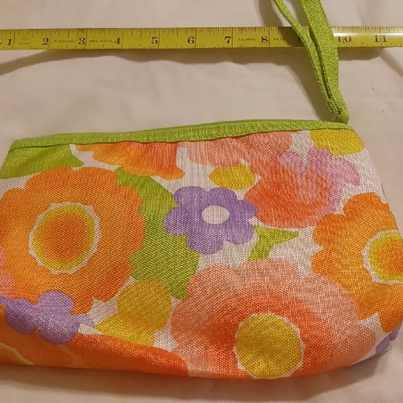 Floral Cosmetic Bag Set with Wristlet - Picture 5 of 5